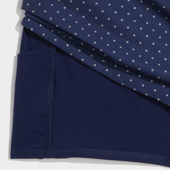 Vineyard Vines NWT Navy Athletic Performance Skort w/ Pockets - Picture 3 of 4